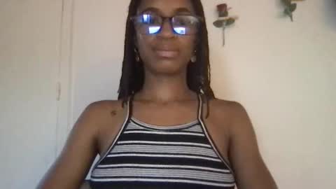 Snapshot of succubussirena chatting on May 2026 07:00:01 PM Succubus Sirena online show from May 2026 07:00:01 PM