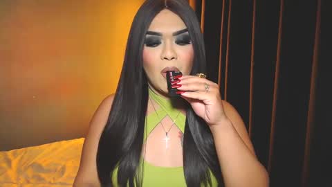 Snapshot of suckablecockoffreya chatting on December 2024 05:15:02 PM JADE ELYSE online show from December 2024 05:15:02 PM