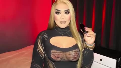 Snapshot of suckablecockoffreya chatting on February 2026 01:52:02 PM JADE ELYSE online show from February 2026 01:52:02 PM