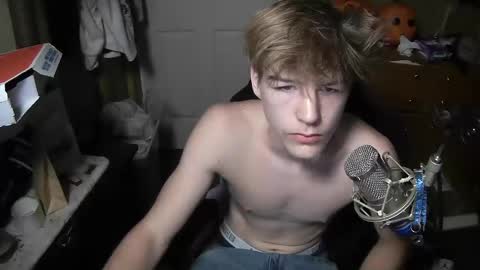 Snapshot of suckadan chatting on November 2025 09:31:01 AM BigOldDan online show from November 2025 09:31:01 AM