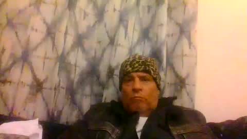 Snapshot of suckitu812 chatting on March 2025 06:50:02 AM SUCKITU812 online show from March 2025 06:50:02 AM