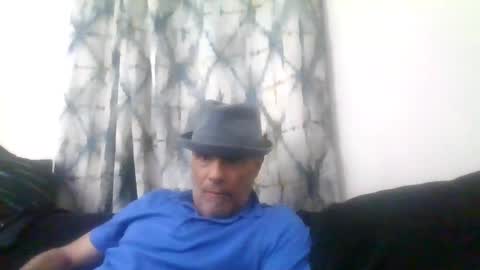 Snapshot of suckitu812 chatting on March 2025 05:00:02 AM SUCKITU812 online show from March 2025 05:00:02 AM