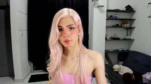 Snapshot of sue_krous chatting on March 2026 08:47:02 AM sue online show from March 2026 08:47:02 AM