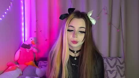 Sue online show from February 2025 09:02:01 PM