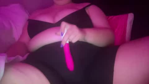 Snapshot of sugarbabeepay18 chatting on February 2025 02:17:02 AM sugarbabeepay18 online show from February 2025 02:17:02 AM