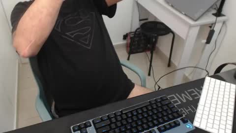 Johnny online show from April 2026 03:17:01 PM