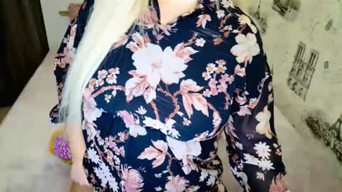 sugarkissx online show from November 2025 09:15:01 PM