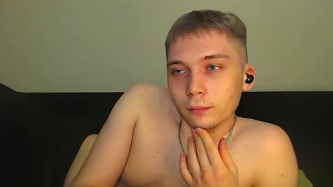 Snapshot of sugarrebit chatting on February 2025 10:34:02 PM Sugarbutter  online show from February 2025 10:34:02 PM