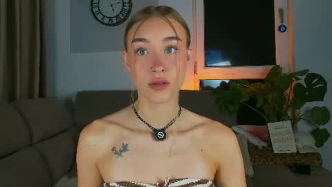 sugarskye online show from June 2026 08:04:01 PM