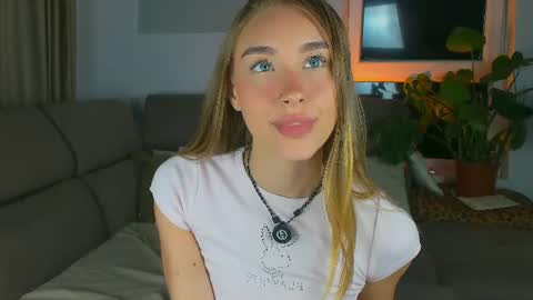 sugarskye online show from August 2026 08:30:01 PM