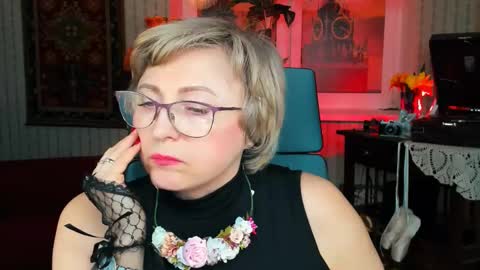 Vivien online show from March 2025 04:13:02 PM