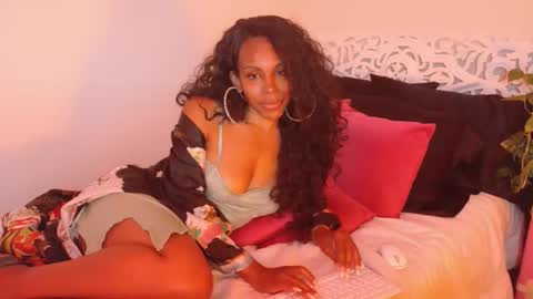 Kim Lee online show from January 2026 12:18:01 PM