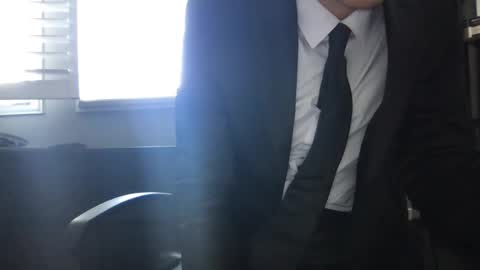 suitfetishez online show from April 2026 08:31:01 PM