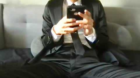 suitfetishez online show from June 2026 06:50:01 PM