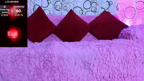    online show from November 2025 02:19:01 PM