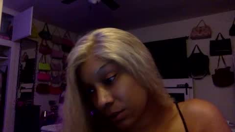 Snapshot of sukkisparkx chatting on April 2026 10:55:01 AM lexie online show from April 2026 10:55:01 AM