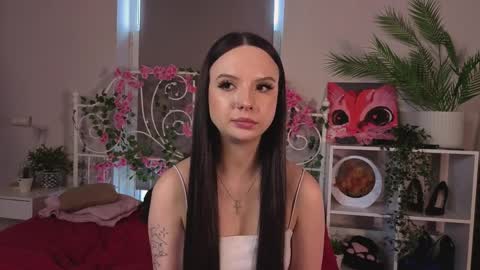 Lina 3 online show from April 2026 10:35:02 AM