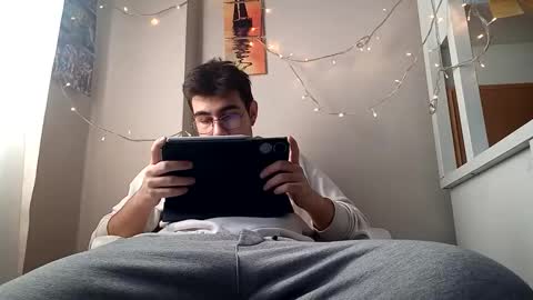 Niko online show from October 2025 12:50:02 PM