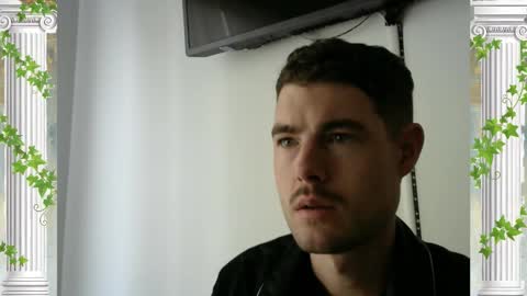 Snapshot of sultansgirls chatting on March 2026 02:24:01 PM The Sultan online show from March 2026 02:24:01 PM