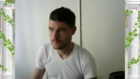 Snapshot of sultansgirls chatting on March 2026 01:07:02 PM The Sultan online show from March 2026 01:07:02 PM