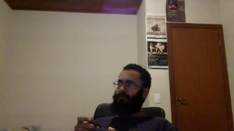 Snapshot of sumjang chatting on June 2026 01:47:02 AM Sumjang and Luksmen online show from June 2026 01:47:02 AM