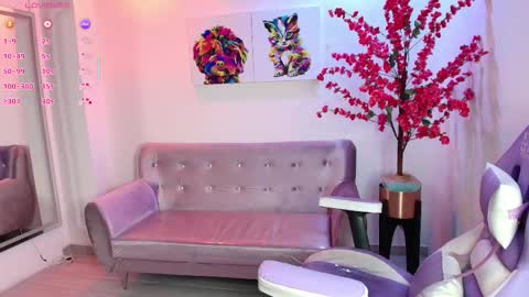 summer_miller online show from November 2025 11:40:02 AM