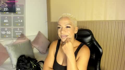 Summer online show from October 2025 12:39:02 PM