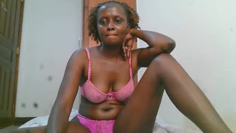 Snapshot of summerdew chatting on March 2026 12:26:01 AM summerdew online show from March 2026 12:26:01 AM