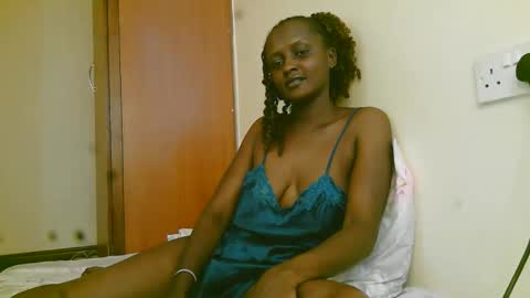 Snapshot of summerdew chatting on March 2026 02:34:01 PM summerdew online show from March 2026 02:34:01 PM