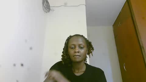 Snapshot of summerdew chatting on April 2026 06:03:02 AM summerdew online show from April 2026 06:03:02 AM