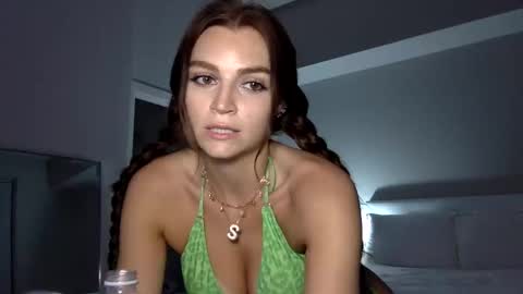 Snapshot of summergracexxx chatting on September 2025 04:33:02 AM Summer online show from September 2025 04:33:02 AM