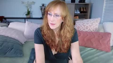 SummerKnightzzz online show from February 2025 01:09:02 PM