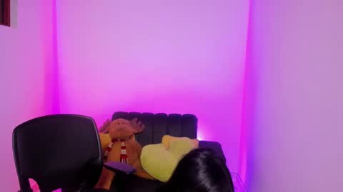Snapshot of summerpurple chatting on February 2025 06:21:02 AM SUMMER online show from February 2025 06:21:02 AM