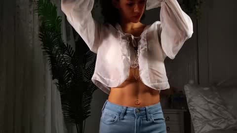 sunluscious online show from January 2026 11:48:02 AM