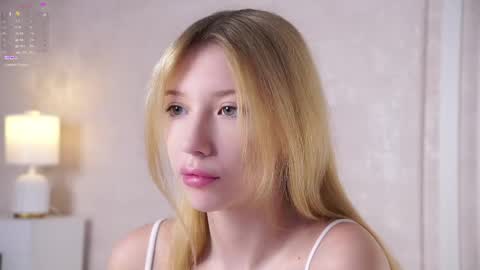 Snapshot of sunnmoonn chatting on May 2026 02:47:01 PM Lily online show from May 2026 02:47:01 PM