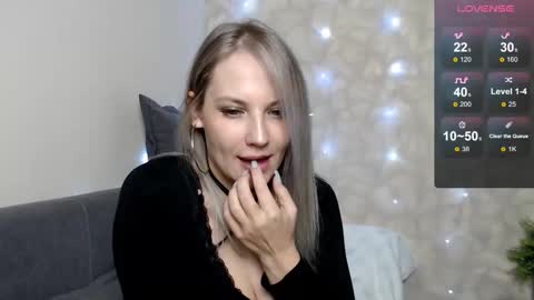 Naomi online show from December 2024 06:38:01 PM