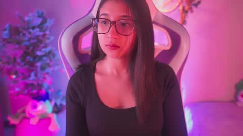 SUNNY online show from February 2026 02:00:01 AM