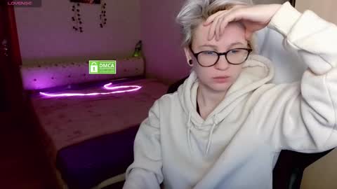 sunny mood online show from October 2025 03:54:02 AM