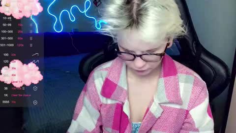 sunny mood online show from December 2025 11:04:01 AM