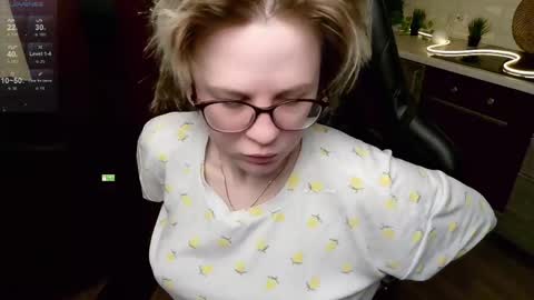 Snapshot of sunny_mood chatting on May 2026 06:29:02 AM sunny mood online show from May 2026 06:29:02 AM