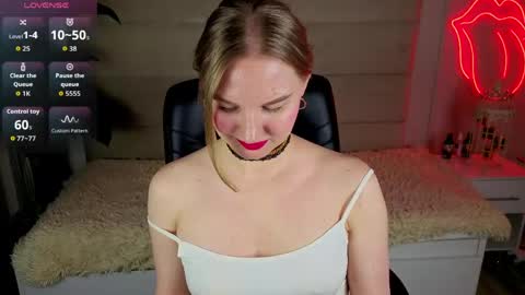 sunny_nicoleee online show from May 2026 01:24:02 AM