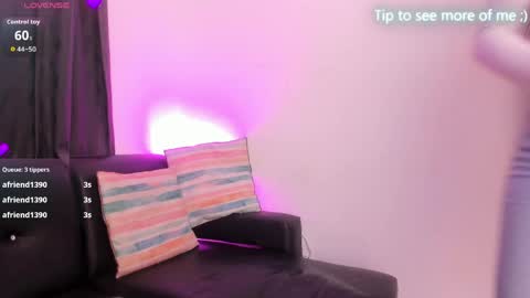 Snapshot of sunny_page chatting on April 2026 04:00:01 AM Sunny Page online show from April 2026 04:00:01 AM