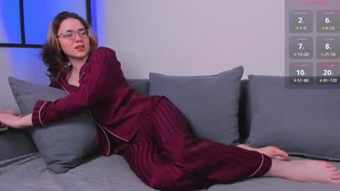 Sunny online show from December 2025 07:14:02 AM