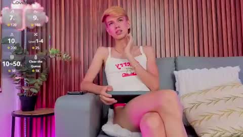 SUNNY online show from July 2026 03:53:01 AM