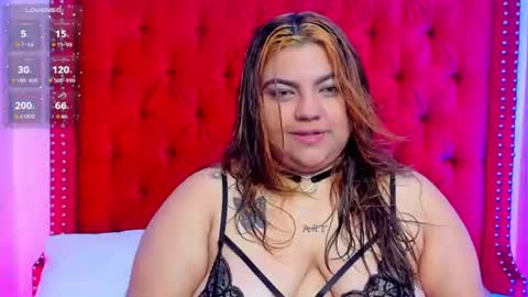 Snapshot of sunnyhoney_ chatting on June 2026 11:59:01 AM Sunny online show from June 2026 11:59:01 AM