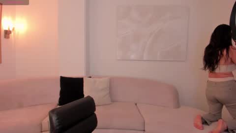 Sunny Rivers online show from March 2026 06:14:02 PM