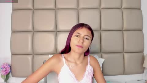 Snapshot of sunnywhitee chatting on July 2026 11:27:02 AM sunnywhitee online show from July 2026 11:27:02 AM