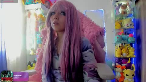     RAVENCLAU GIRL  online show from February 2025 05:37:01 PM