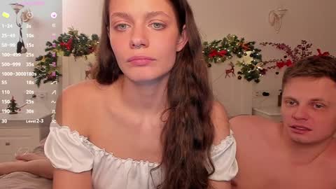 Snapshot of sunsay_effie chatting on December 2024 10:00:01 PM Effie Beautiful girl and Sunsay lucky boy online show from December 2024 10:00:01 PM