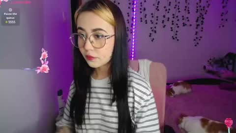 Snapshot of sunset_pienk chatting on December 2024 02:58:02 AM Sunset online show from December 2024 02:58:02 AM
